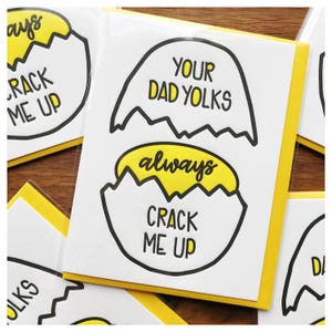 Carte typographique Dad Jokes - cadeau drôle de fête des pères - jeu de mots pour gourmets - papa jaune fait craquer la gueule - jeu de mots oeuf - option d'emballage écologique A2