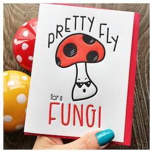 Jeu de mots champignon pour lui - typographie Punny - carte pour les gars - jolie mouche pour un champignon - fête des pères - anniversaire homme - frère mec mari