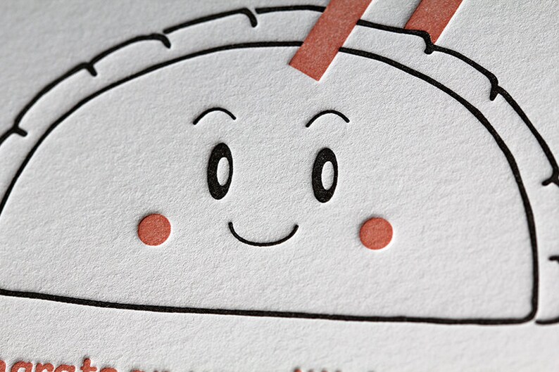 Carte typographique mignonne nouveau bébé | Drôle d'attente | Baby Shower | Lil' Dumpling Gyoza dessiné à la main Foodie Love | Option d'emballage respectueux de l'environnement image 5
