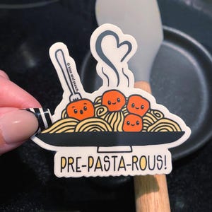 Adesivo de espaguete Punny de 3 polegadas - Trocadilho pré-pasta-rous - Adesivo de vinil fosco engraçado para foodie - Decalque de comida boba - Garfo de almôndegas - Comida italiana