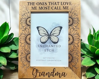 Grandparent Sunflower Customizable Engraved Wooden Photo Frame for 5x7 Photo with optional personalization. Laser engraved solid wood frame.