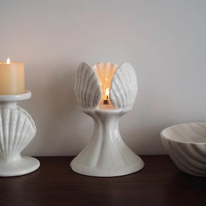 Originele schelpkaarshouder – Scandinavisch design handgemaakte keramische kandelaar|Hoog sint-jakobsschelpvoetstuk | Op vintage geïnspireerde Europese decoratie