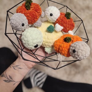 Crochet Pumpkin Turtle Amigurumi, Velvet Yarn Plushie, Autumn Decor (PDF Pattern) image 2