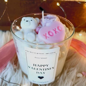 Happy Valentines day/ scented candle Valentine&#39;s Day/vegan/ gift/ soy wax/Valentine&#39;s Day gift/ personalized/ dessert candle in a glass approx. 250g