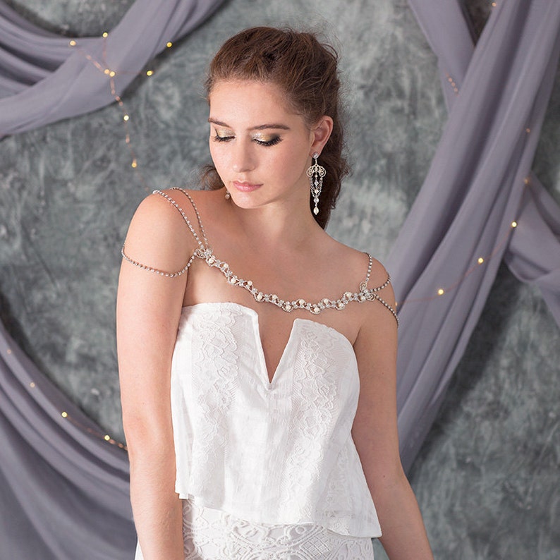 Fera Bridal Shoulder Necklace Shoulder Jewelry Bridal Shoulder Chain Bridal Body Chain Statement Pearl Necklace Wedding Shoulder Piece