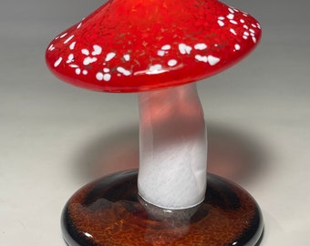 Mushroom Glass - Red Nature - John Gibbons