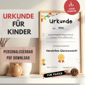 Pode incluir: Um certificado imprimível para crianças em uma moldura de madeira clara. O documento apresenta bandeirolas coloridas, uma ilustração de medalha de ouro e texto incluindo Urkunde, Finn, Malwettbewerb e Herzlichen Glückwunsch. Um ícone vermelho indica um download.