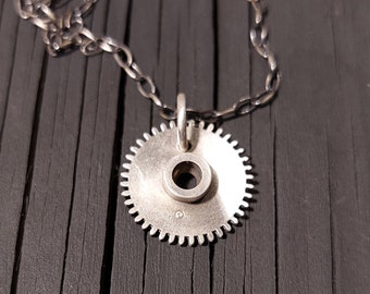 OZZY-Gear-Silver Gear Necklace-Industrial Design-Gear Chain-Mechanic-Low Tech-movement-Handmade Jewelry-Cool-Steampunk-MJ