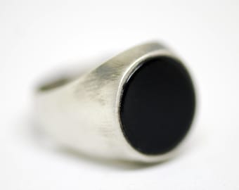 Round Onyx Ring-Black Onyx Ring-Onyx Ring-Onyx Signet Ring-Men's Black Onyx Ring-Signet Ring-Men Signet Ring-Women Signet Ring-MJ