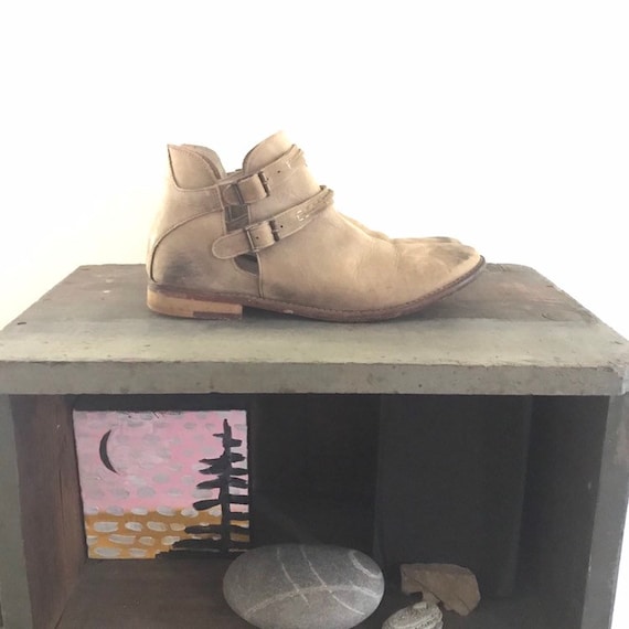 Free People Taupe Leather Bootie // Size 8