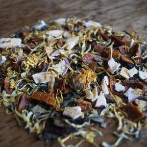 Peach Apple White Loose Leaf Tea- Fruity Tea, White Tea, Peach, Gourmet Tea, Tea Blends, Contains Caffeine, Apple, White Tea Blend, Fruit