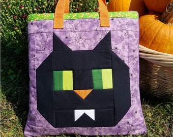 Black Cat Quilted Bag Trick or Treat Tote Bag Sew Fun® Sewing Pattern, PDF download , Pixel Quilt, Book Bag, Halloween