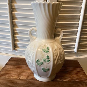 Belleek Ireland Shamrock Panel Vase 7th Gold Brown Mark 1980 to 1993