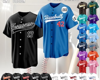 Pode incluir: Camisas de beisebol personalizáveis em várias cores com fecho de botões, mangas curtas e bainha arredondada. O texto "CIISTOM ANY DESIGN" e "CHOOSE YOUR COLOR 70 COLORS AVAILABLE" aparece no topo. Os designs incluem "Teamname" e "Baseball" com números como 17 e 42.