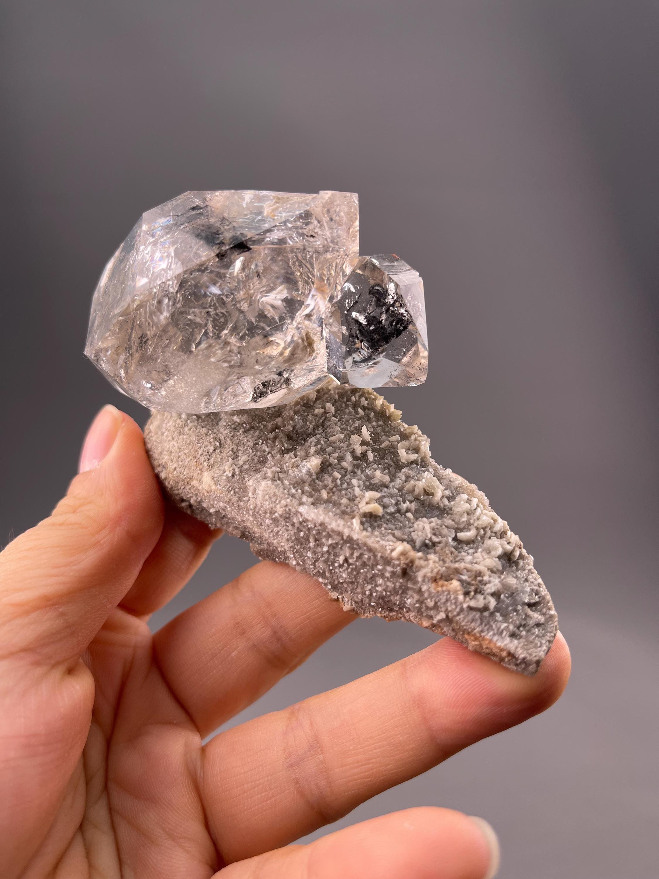 ハーキマーダイヤモンドクォーツ結晶 - 無色透明のプリズム標本 - 中国