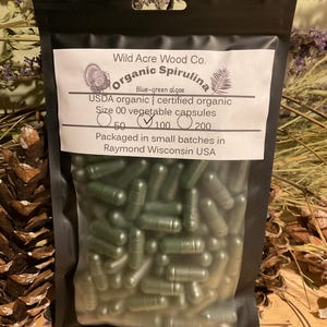 Organic Spirulina | 650mg | Blue Green Algae  | Herbal supplement | vegan capsule | supplements | organic veggie capsules  powder |