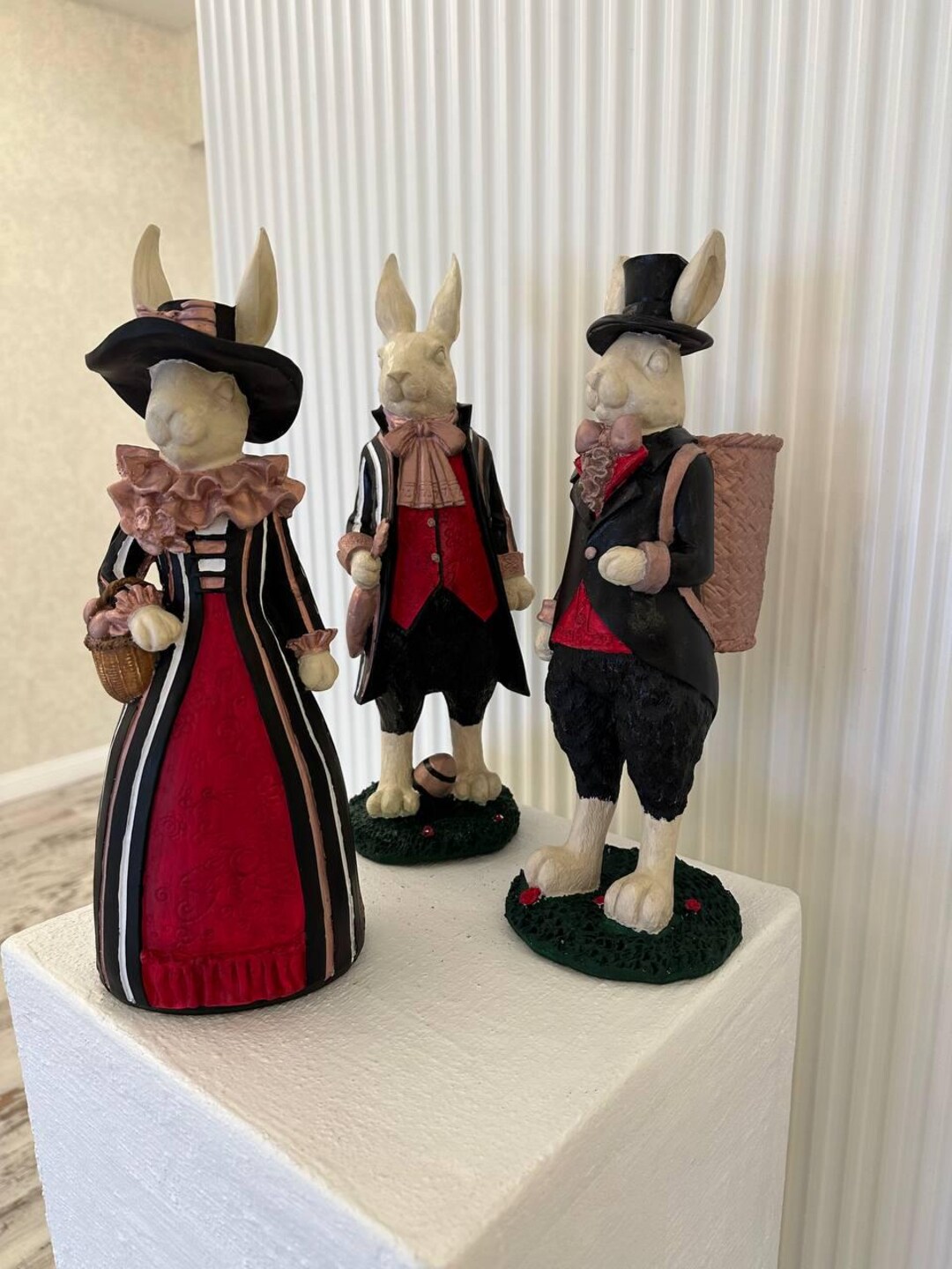 Royal Bunnies the Count and Countess Rabbit Pet Sculpture Orthodox ...