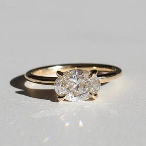 Ost nach West Oval Cut Ring, Solitär Ehering, 2.00 CT Oval Cut Lab gewachsen Diamant-Verlobungsring, 14K Weißgold Versprechensring für sie