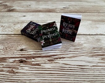 A Dawn of Onyx inspired handmade miniature books, set of 3 – “Arwen’s healing lighte”