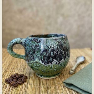 Forest Green Ceramic Mug – Rustic Earthy Stoneware Coffee Cup (20oz)