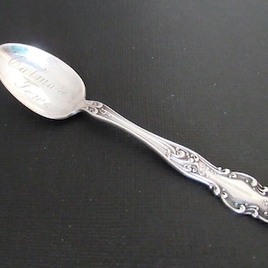 Vintage Calmar Iowa Souvenir Demitasse Spoon, Silverplate, Tudor 1904 by Rogers & Hamilton