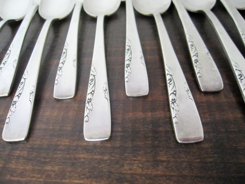 Vintage Teaspoons Proposal 1954 Pattern by 1881 Rogers Silverplate Set of 15 Spoons