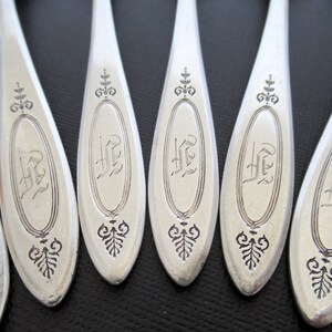 Antique F Monogrammed Teaspoons, Adam 1917 by Community Silverplate, Art Deco Flatware Vintage Silverware Set of 6 Spoons image 3