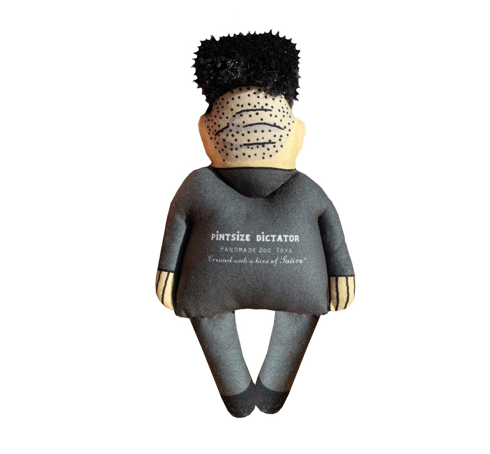 金正恩ぬいぐるみ：キーキー鳴る政治風刺玩具 - Etsy 日本