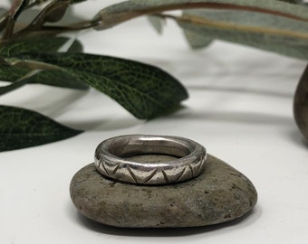 Chevron Patterned Ring