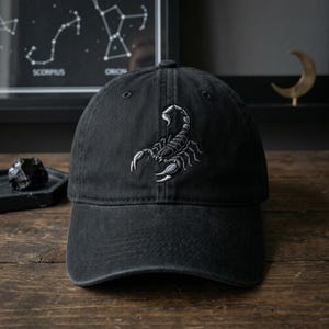 Women\'s Animal Embroidered Baseball Cap Black Gray Lightweight Casual Scorpion Cool Scorpion Baseball Cap Women Men Hats Adjustable Truck  main image 2