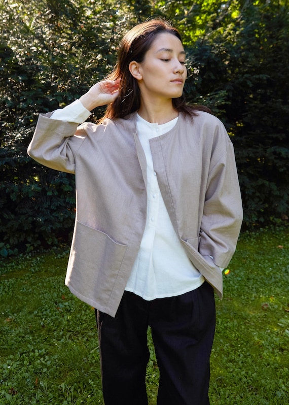 Oversized Linen Blazer: Wabi-sabi Style, Utility Pockets