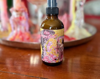 Perfume Spray //  Dragon's Blood Spiritual Mist // Witchcraft // Aromatherapy