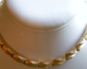 Trifari 2 tone gold Choker Necklace Gold 1970s