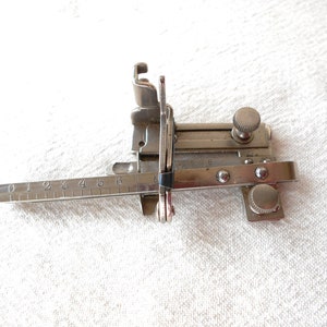 Simanco Singer Low Shank Tucker 36583 Sewing