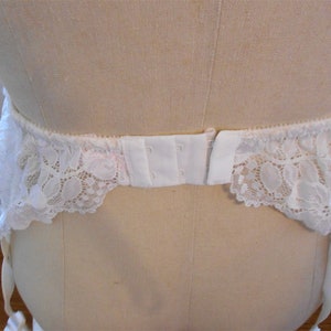 Victoria's Secret White Lace Garter size large 1990s image 2