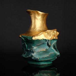 A Bronze Flower Vessel with Gold Leaf – Fable (寓話) by Masuo Ikeda