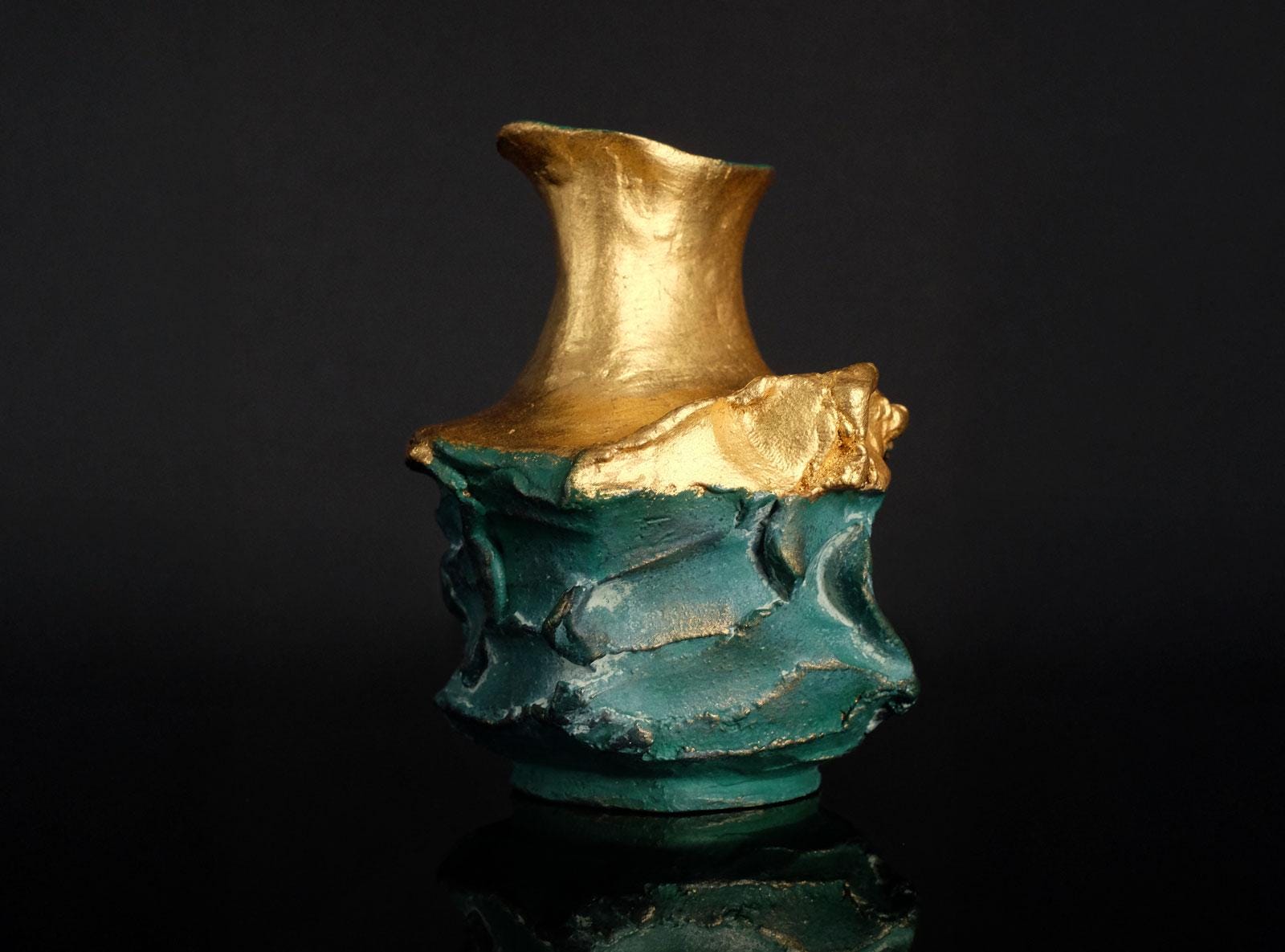 A Bronze Flower Vessel With Gold Leaf – Fable (寓話) by Masuo