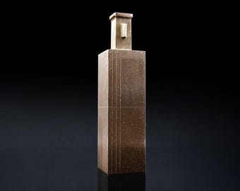 An Oborogin Single-Stem Vase (朧銀一輪生) by Hasuda Shugoro