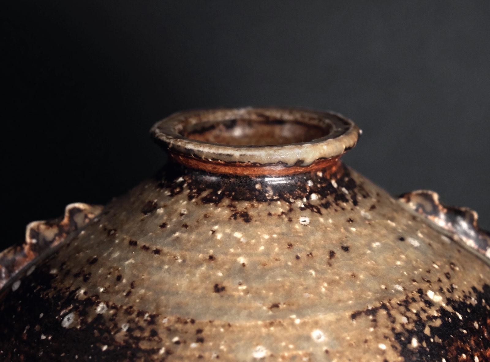 A Shigaraki Vase (信楽焼 花瓶) by Takahashi Rakusai IV - Etsy Ireland