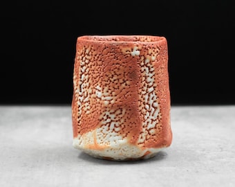 加藤豊久作 志野焼 湯呑 230ml 赤 湯呑み - Etsy 日本 加藤豊久作 志野焼 湯呑 230ml 赤 湯呑み - Etsy 日本
