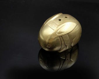 Yellow Bronze Rabbit Incense Burner (黄銅 丁卯香炉 花咲兎) – Showa or Heisei Era by Hasuda Shugoro (蓮田修吾郎), Japanese (1915-2010)