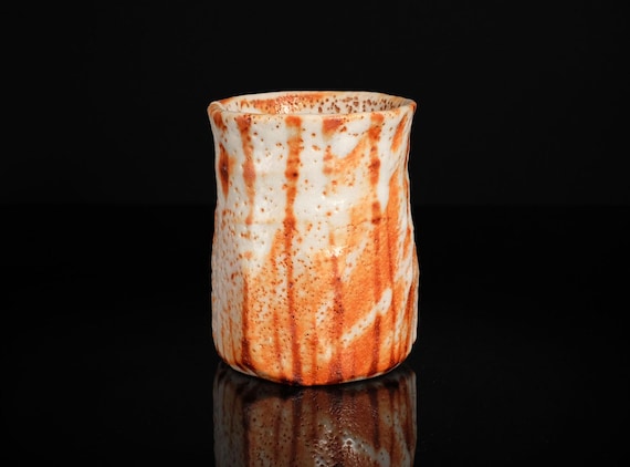 A Shino Yunomi (志野湯呑) by Kato Toyohisa - Etsy