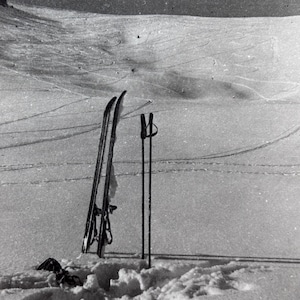 vintage B&W photo &gt;snow scene&lt;
