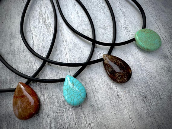 Small Natural Stone Choker Necklace