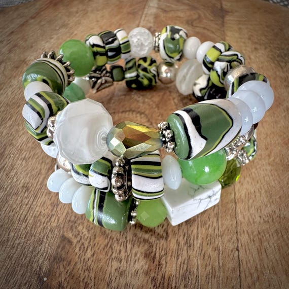 Spring  “Wrap It” Bangle (green)--just wrap it to wear it!