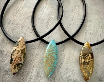 Natural Stone (Mandoria shape) Choker Necklace