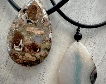Natural Stone (Teardrop shape) Choker Necklace