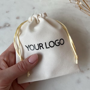 Custom Logo Drawstring Bag: Personalized Velvet Jewelry Pouch