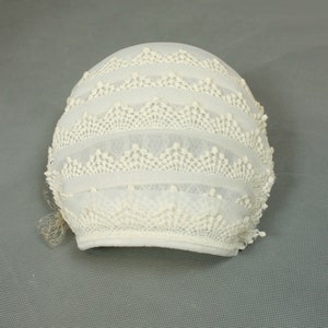 Bridal Fascinator Vintage 50s Off White Chiffon Lace Casque Hat Tulle Net Veil