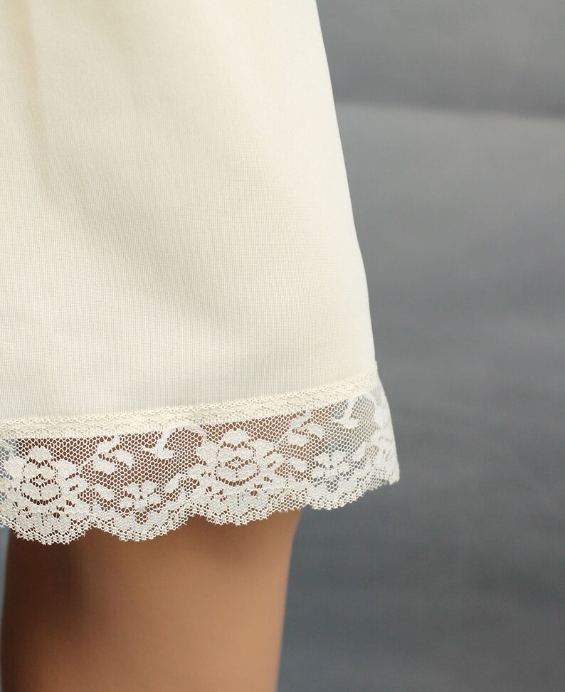 Shadowline Full Slip 34 Vintage Nylon Off White Cream Ivory Lace NOS NWT Sz S Free Us Shipping